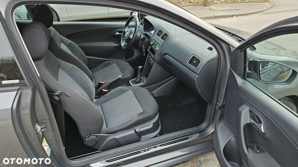 Volkswagen Polo 1.6 Tour Edition - 18