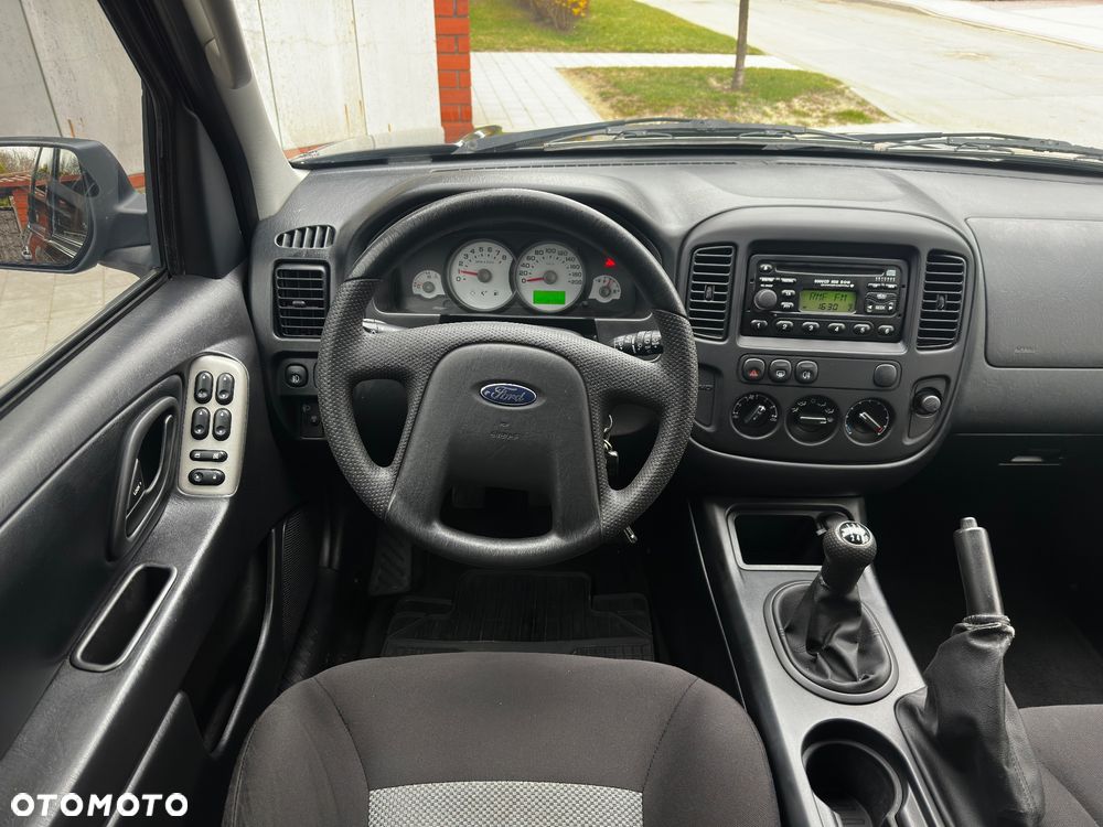 Ford Maverick Standard - 15