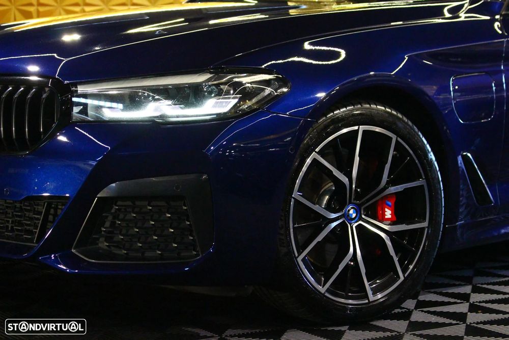 BMW 520 e Pack M - 2