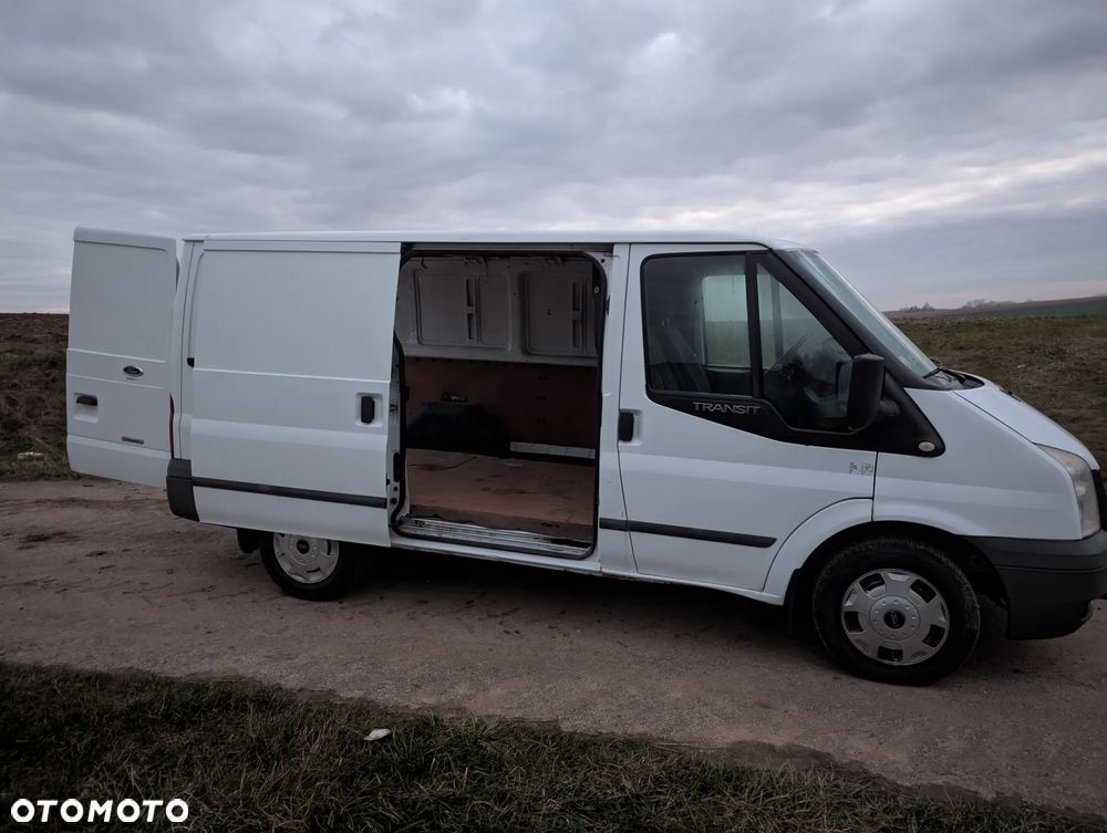 Ford Transit - 11
