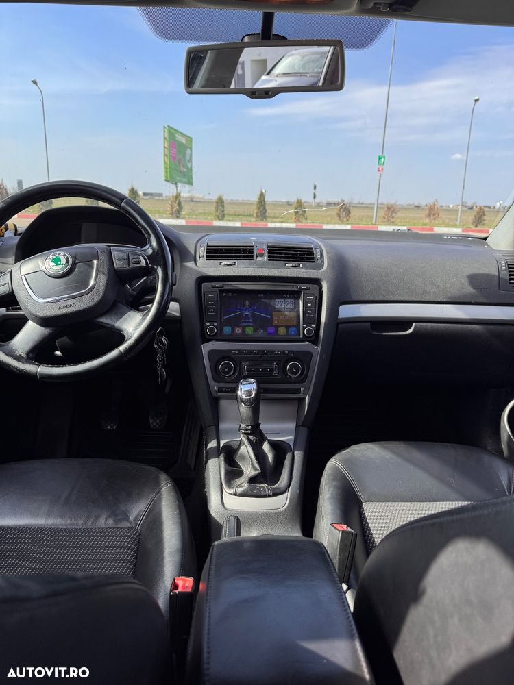 Skoda Octavia 2.0TDI Elegance - 10