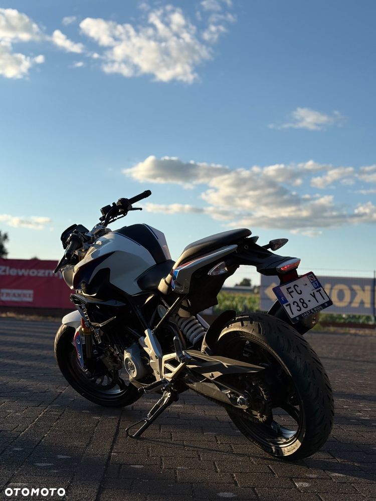 BMW G - 9
