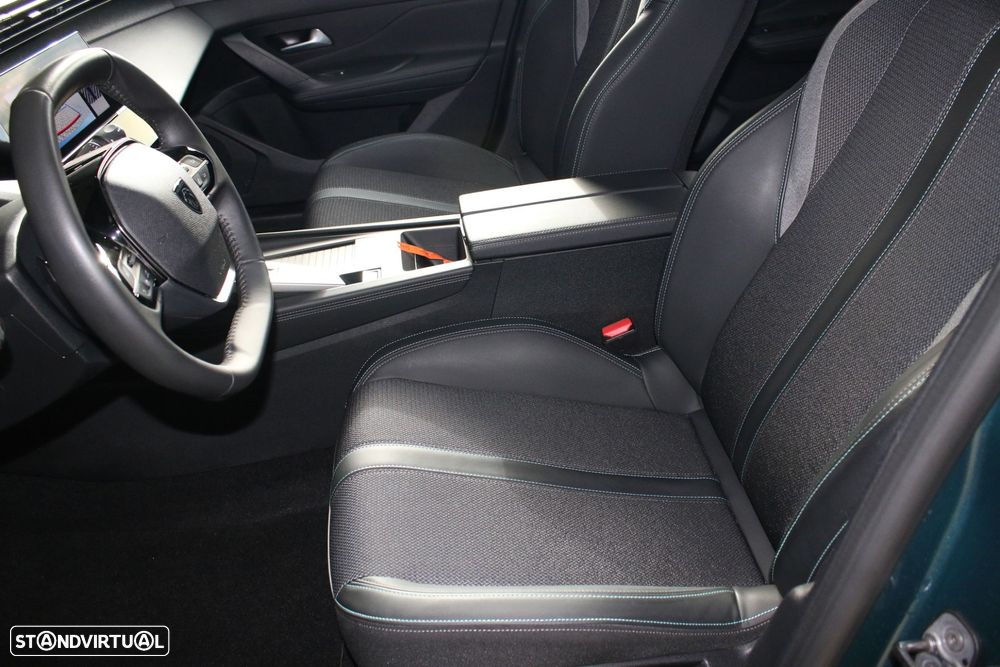 Peugeot 308 SW 1.2 PureTech Allure EAT8 - 29