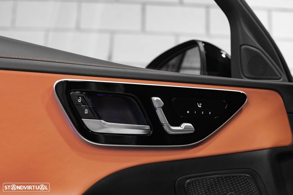 Mercedes-Benz C 300 e 9G-TRONIC AMG Line - 33