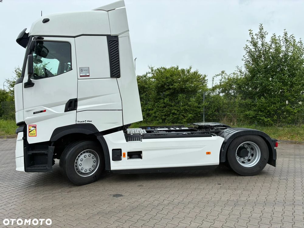 Renault T480 HIGH Sleeper Cab - 6