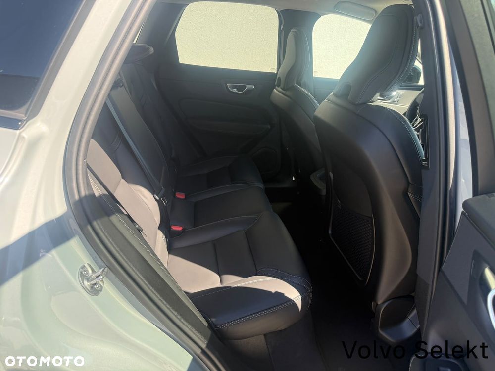 Volvo XC 60 - 36
