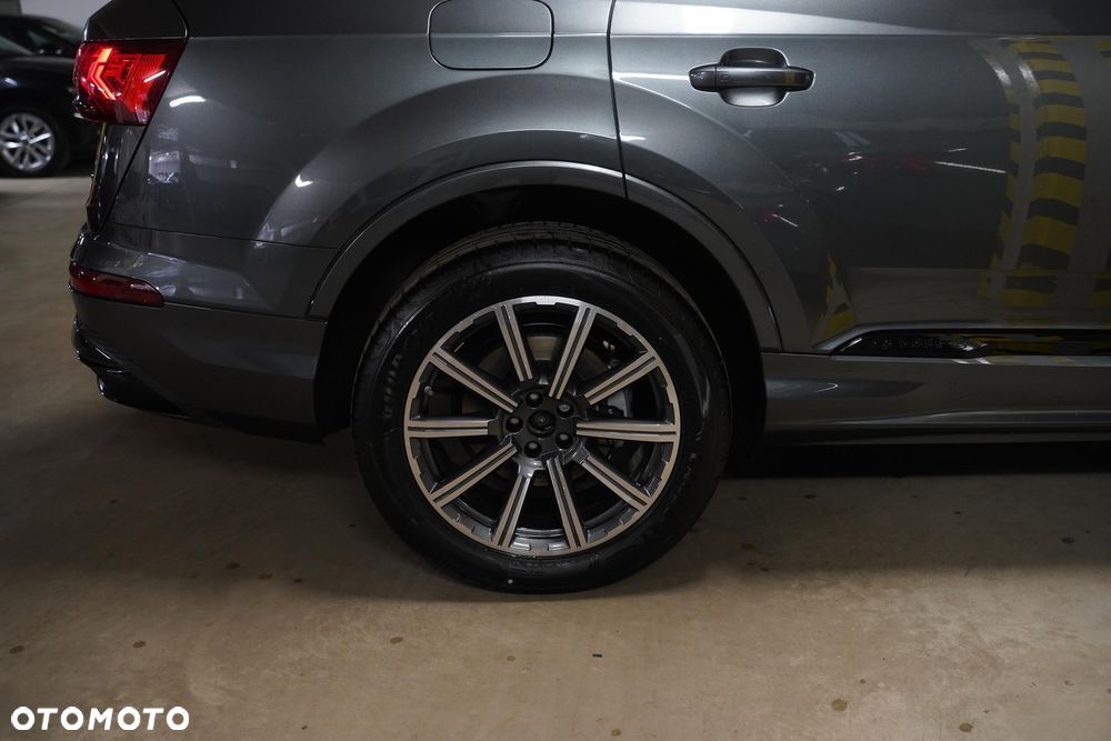 Audi Q7 50 TDI mHEV Quattro S Line Tiptr - 11
