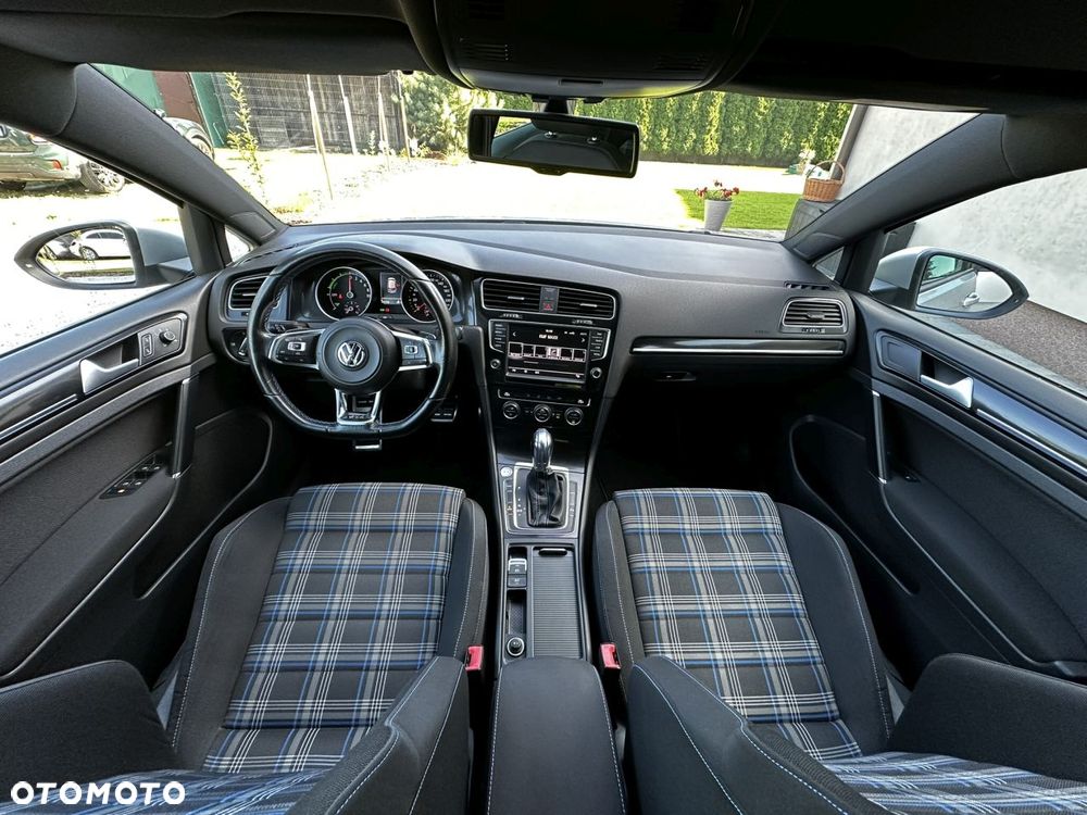 Volkswagen Golf 1.4 GTE Plug-In-Hybrid DSG - 22