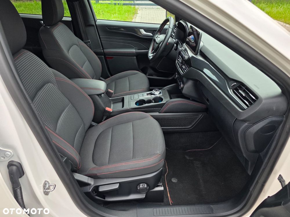Ford Kuga 2.5 Duratec FHEV ST-LINE - 29