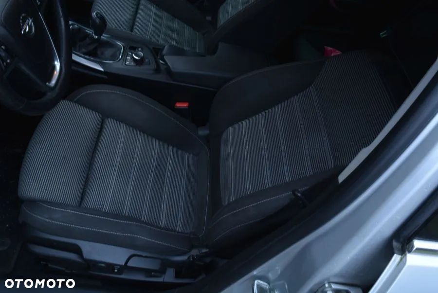 Opel Insignia 2.0 CDTI Sport - 6