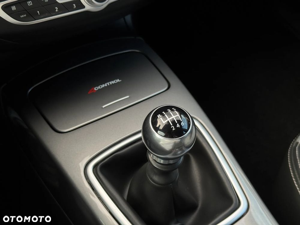 Renault Laguna 2.0 dCi Initiale ESM - 34