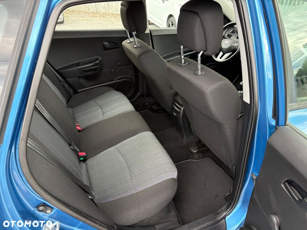 Kia Ceed - 28