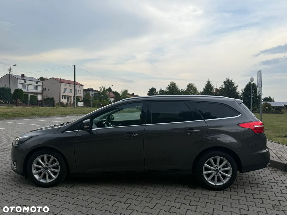 Ford Focus 1.5 EcoBlue Start-Stopp-System TITANIUM - 20