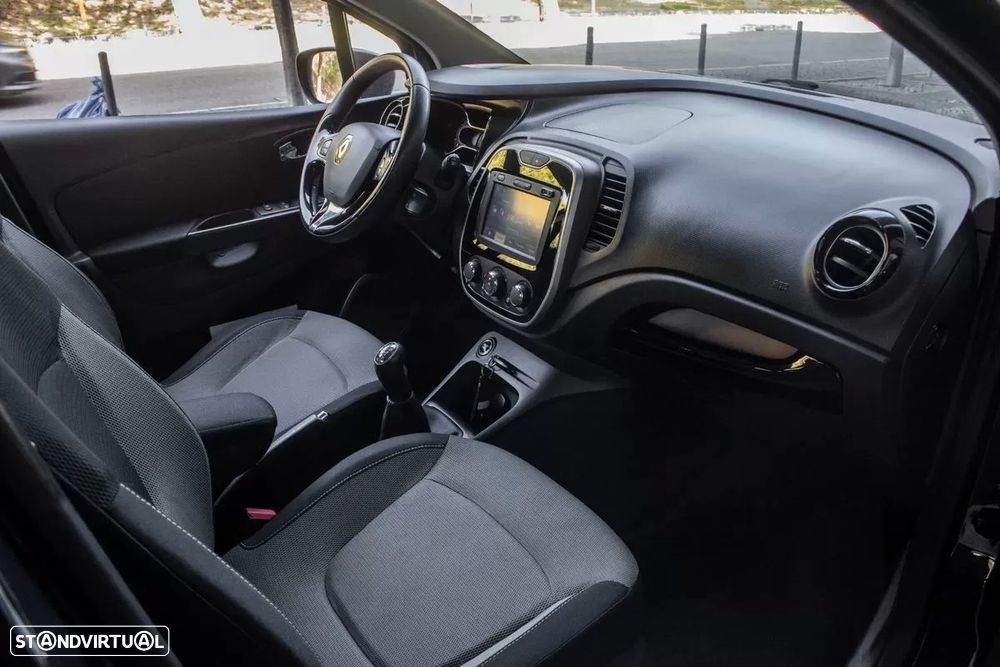 Renault Captur 0.9 TCE Exclusive - 21