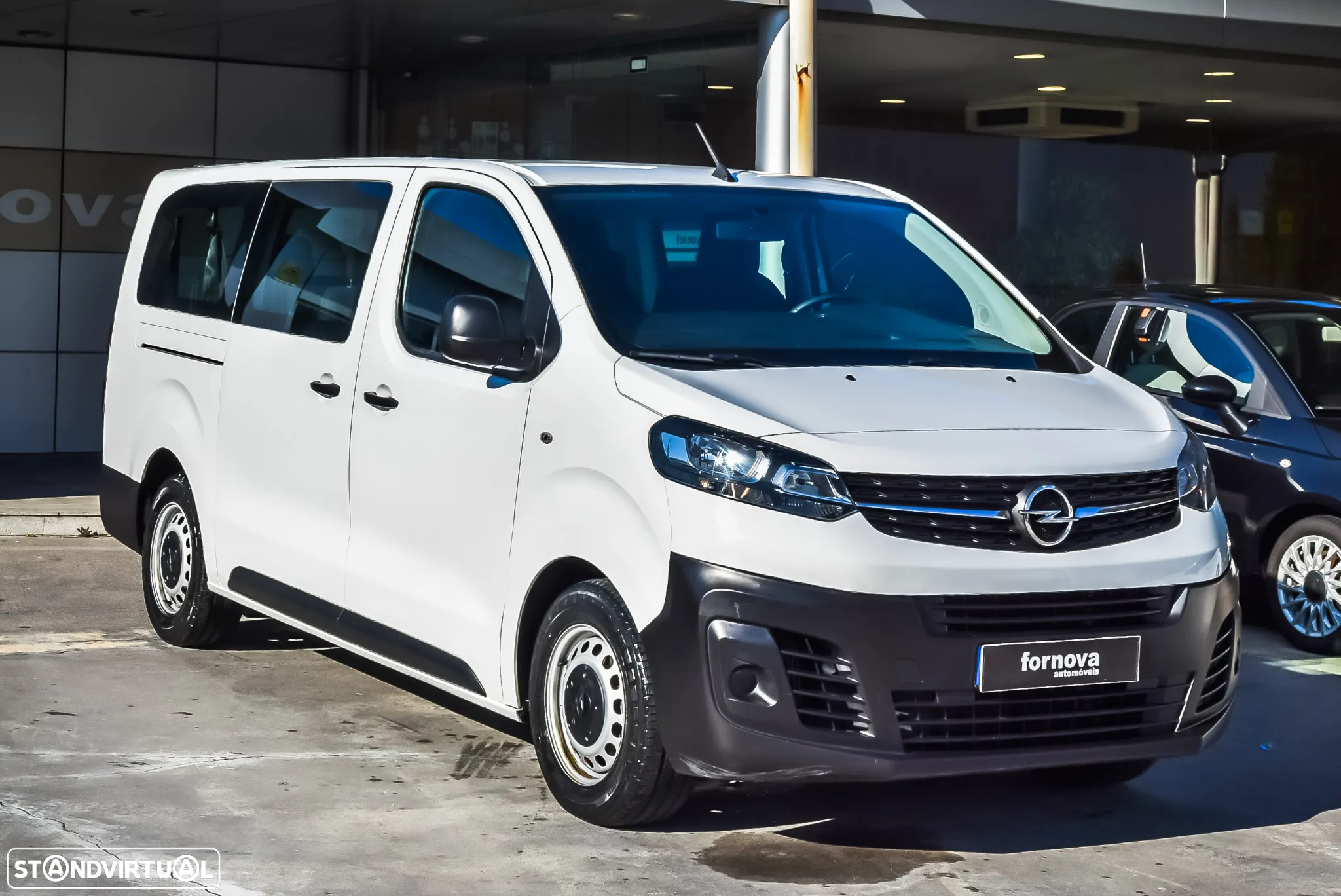 Opel Vivaro 1.5 CDTi L2H1 Essentia Inc - 4