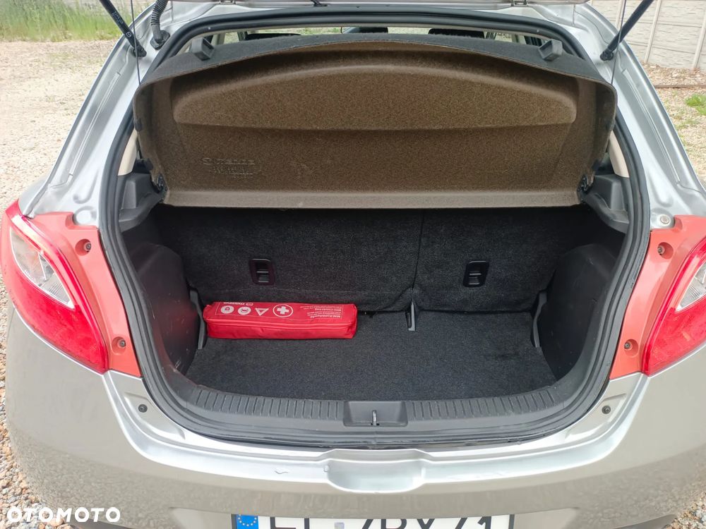 Mazda 2 - 19