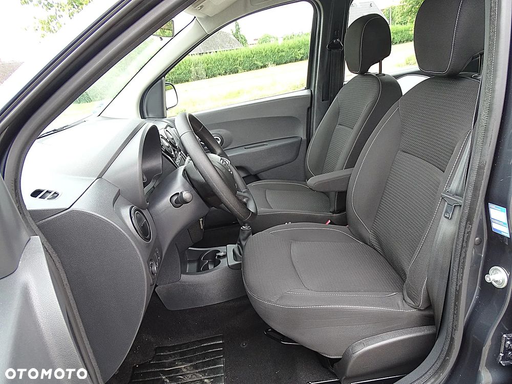 Dacia Lodgy 1.3 TCe Laureate S&S - 26
