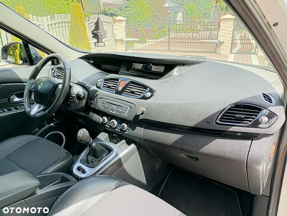 Renault Scenic - 31