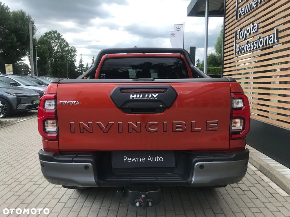 Toyota Hilux 2.8 D-4D mHEV Double Cab Invincible 4x4 - 5