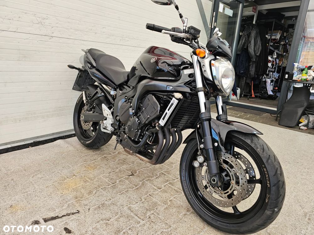 Yamaha FZ - 15