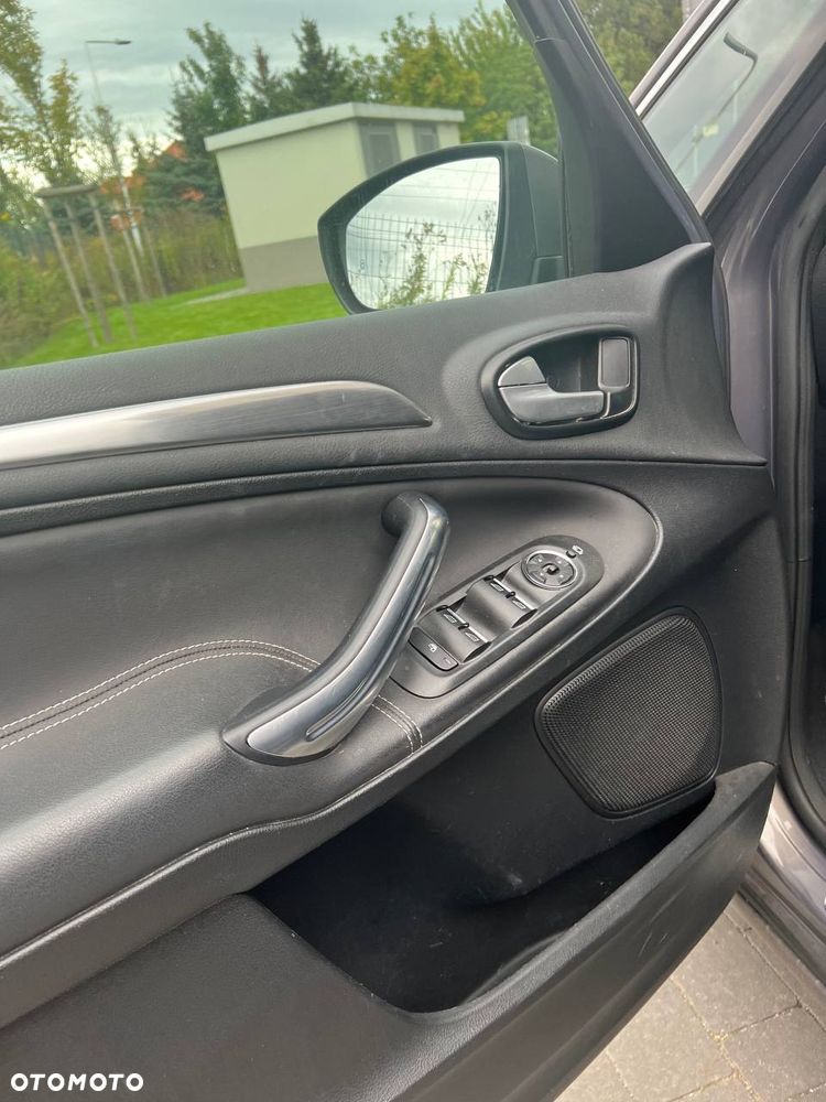 Ford S-Max 2.0 TDCi DPF Titanium - 11