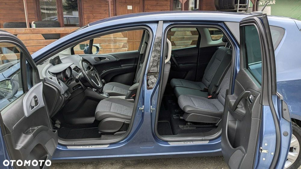 Opel Meriva - 12