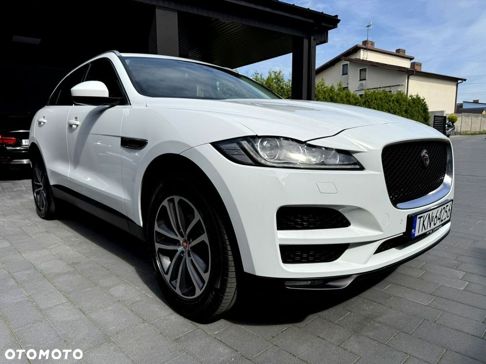Jaguar F-Pace - 31