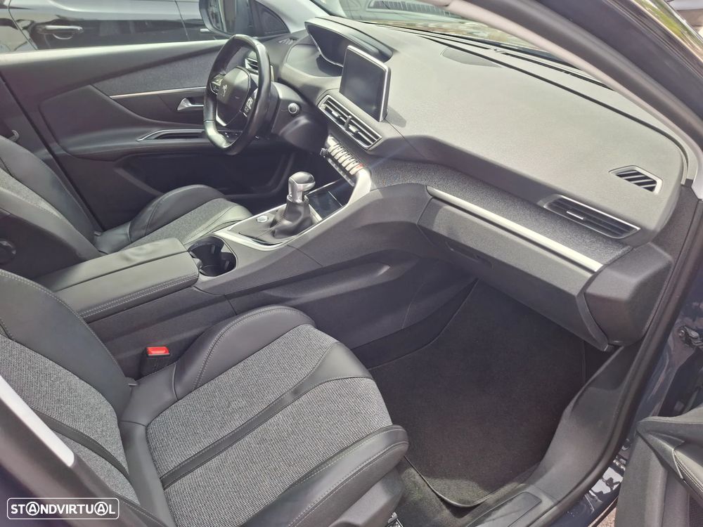Peugeot 3008 PureTech 130 Stop & Start Allure - 23
