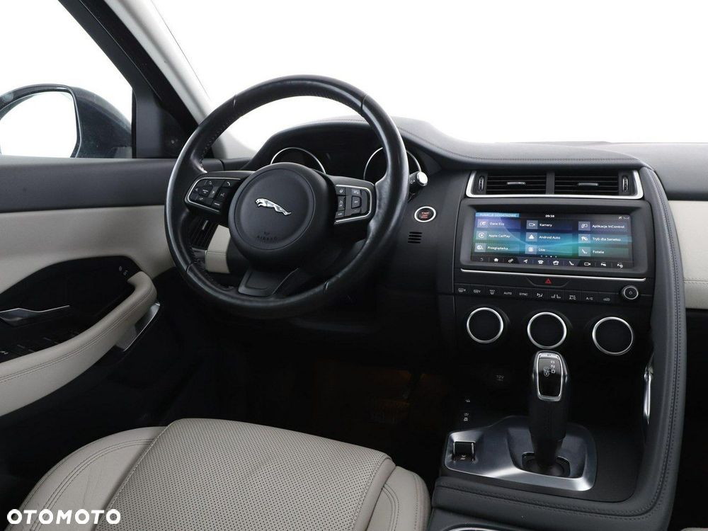 Jaguar F-Pace 2.0 i4D AWD Pure - 16