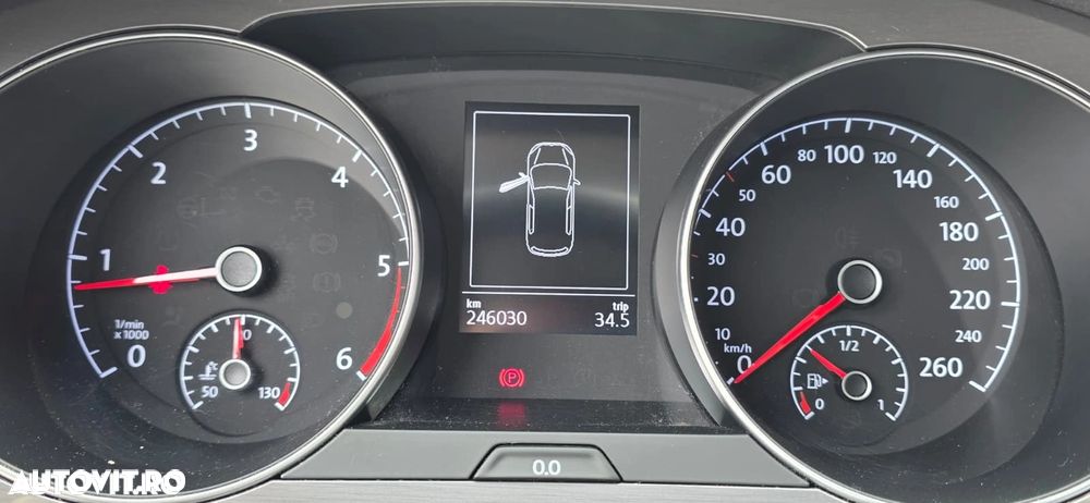 Volkswagen Golf - 19