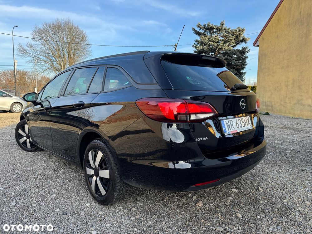 Opel Astra 1.5 D Start/Stop Business Elegance - 2