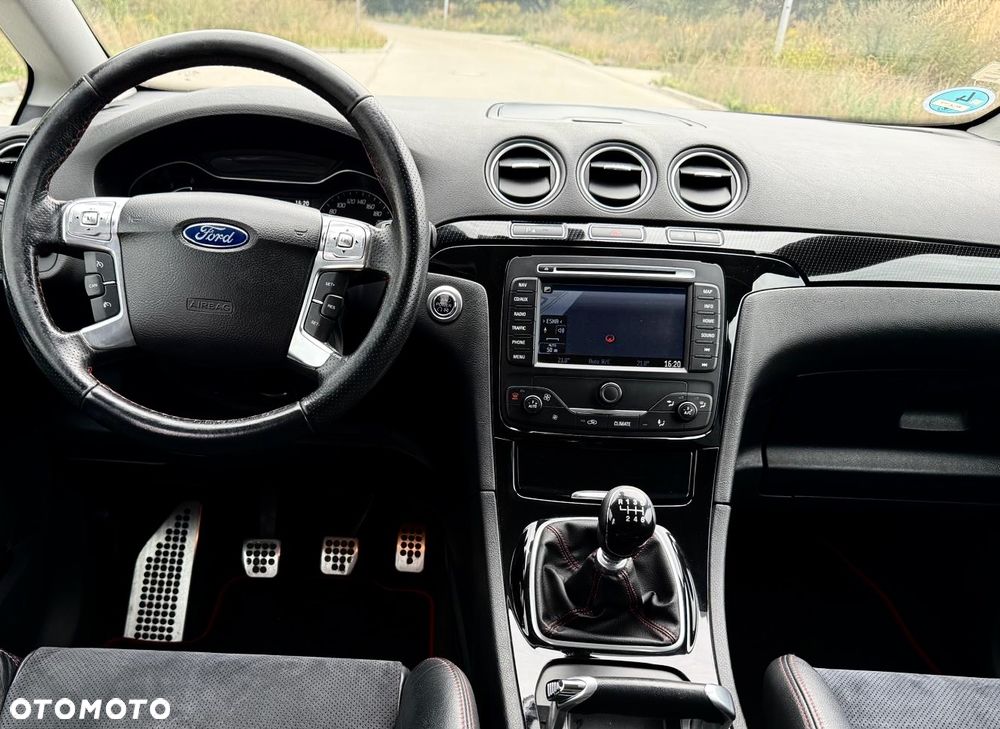 Ford S-Max 2.0 TDCi DPF Titanium X - 27