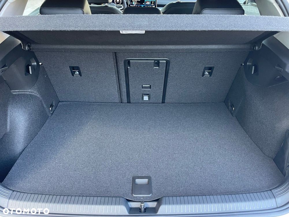 Volkswagen Golf - 30