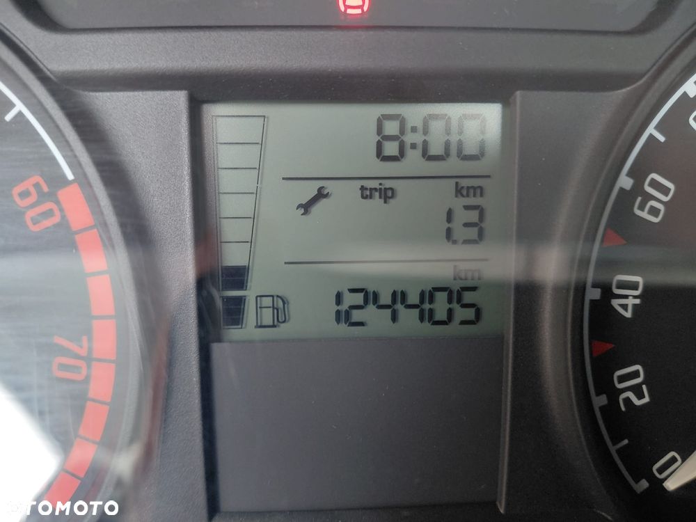 Skoda Fabia 1.2 HTP Ambiente - 17