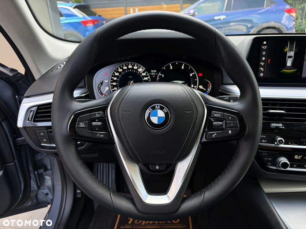 BMW Seria 5 520d - 22