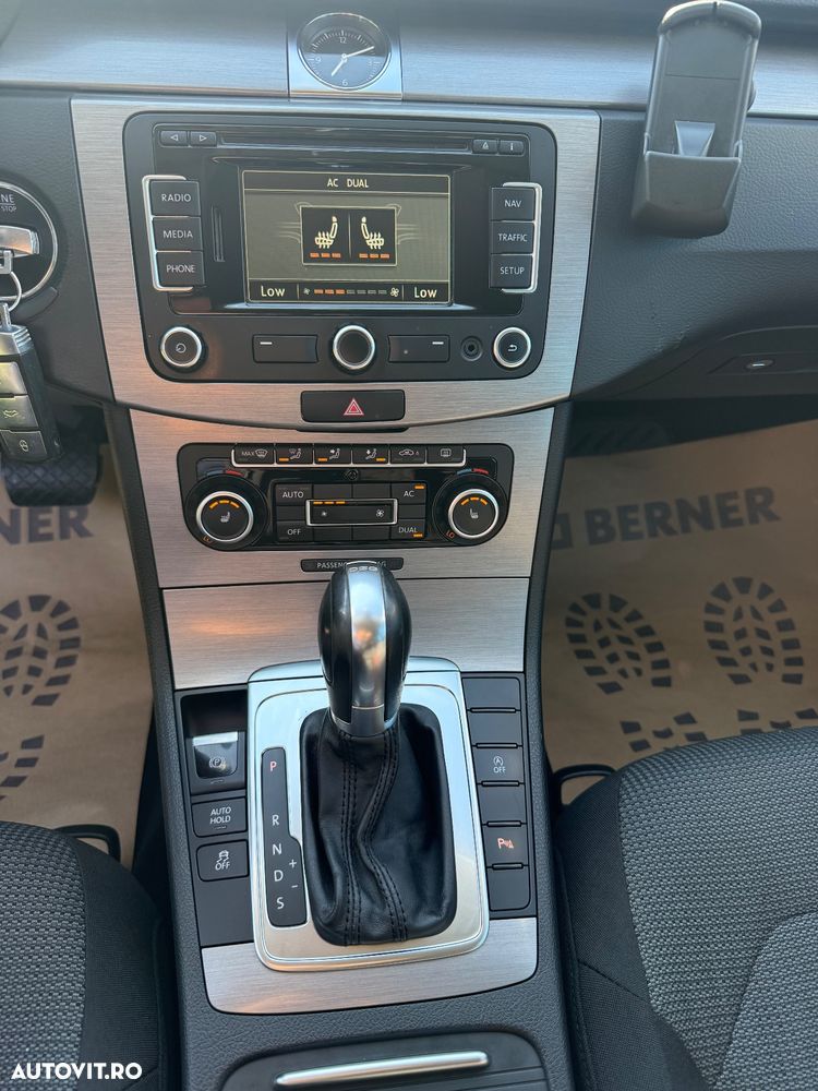 Volkswagen Passat Variant 2.0 TDI DSG BlueMotion Technology Exclusive - 14