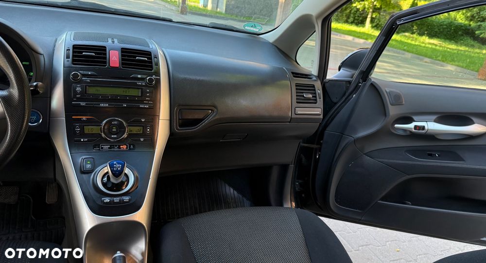 Toyota Auris - 22
