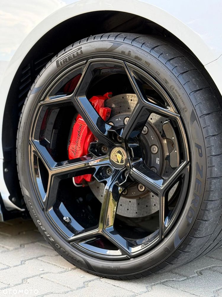 Lamborghini Huracan EVO - 22