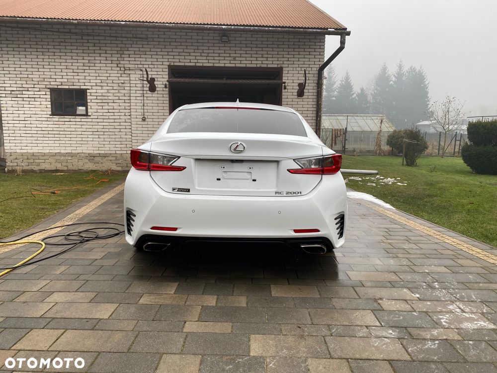 Lexus RC 200t SPORT - 4