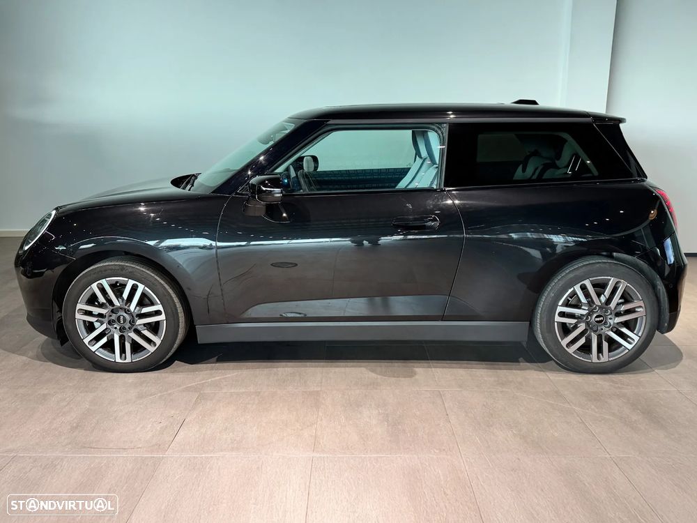 MINI 3 Portas Cooper SE Classic M - 4