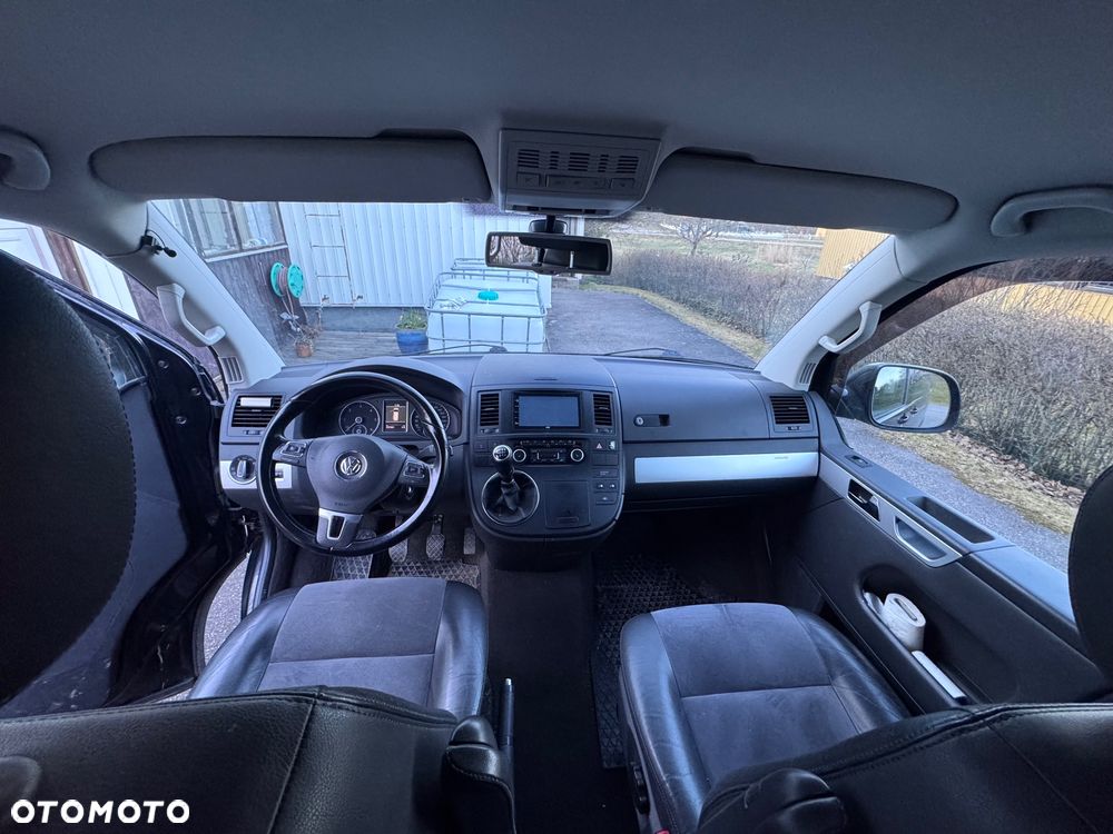 Volkswagen Multivan - 9