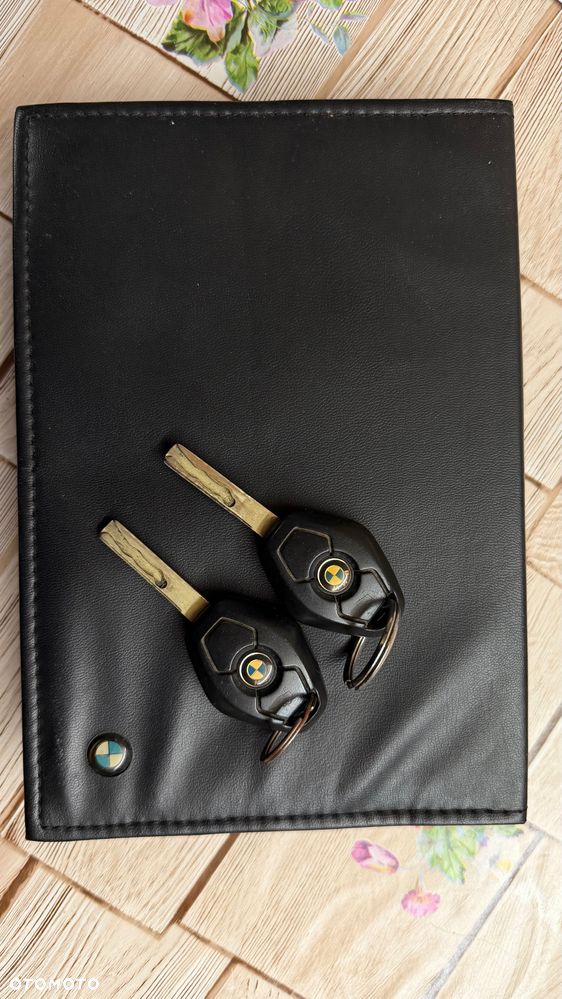 BMW Seria 3 325i - 22