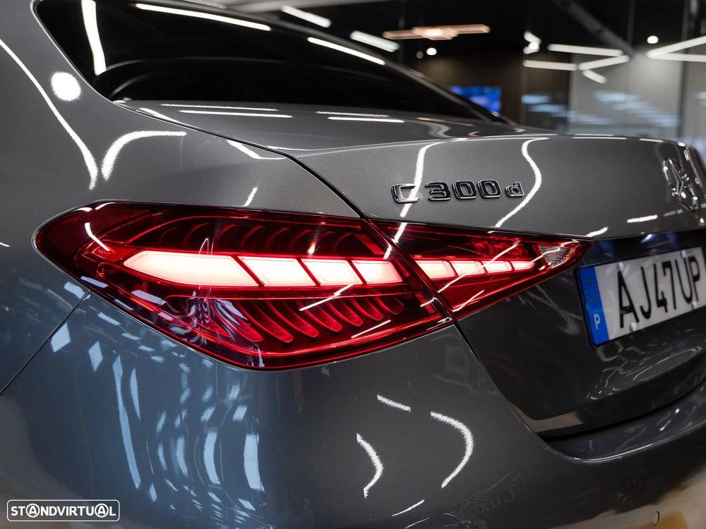 Mercedes-Benz C 300 d AMG Line - 22