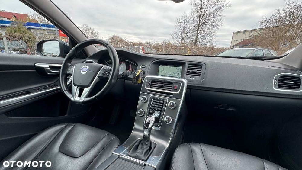 Volvo S60 D3 Geartronic Momentum - 36