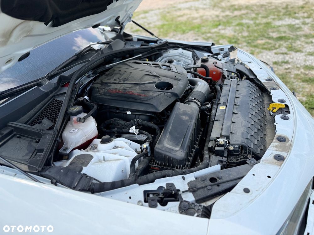 Alfa Romeo Giulia 2.0 Turbo Veloce - 24