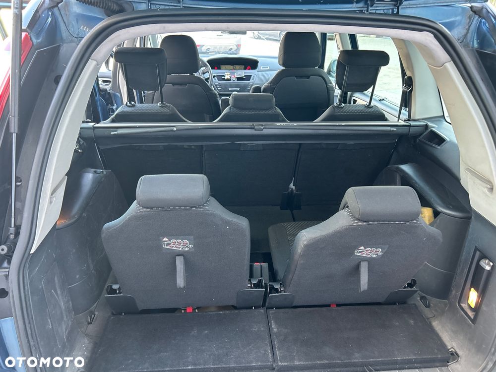 Citroën C4 HDi 110 FAP Exclusive - 23