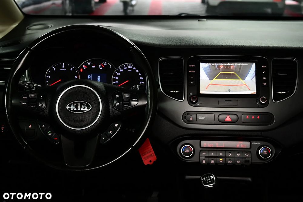 Kia Carens 1.7 CRDi M - 25