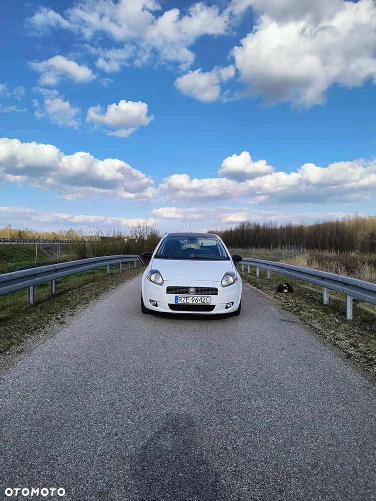 Fiat Grande Punto - 7