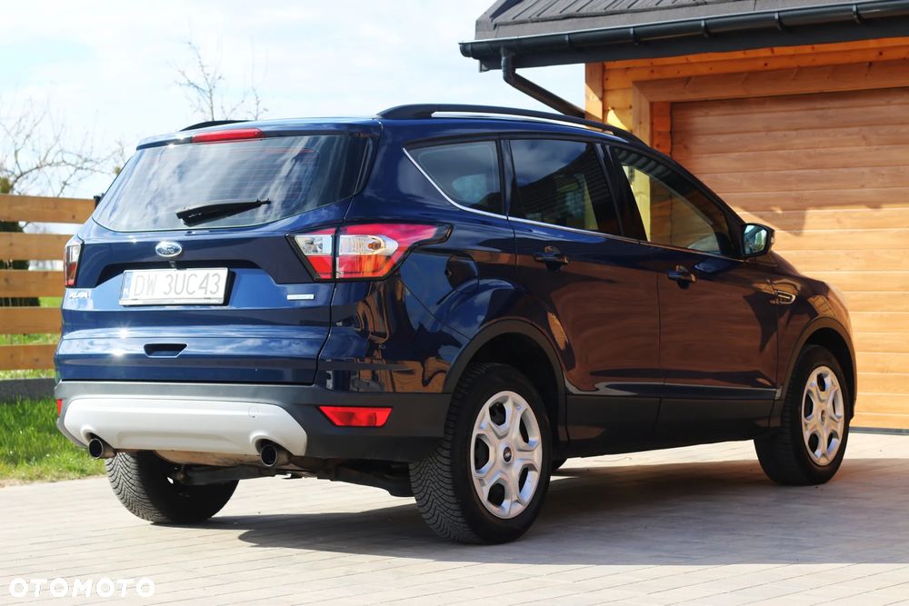 Ford Kuga 1.5 EcoBoost 2x4 Trend - 11