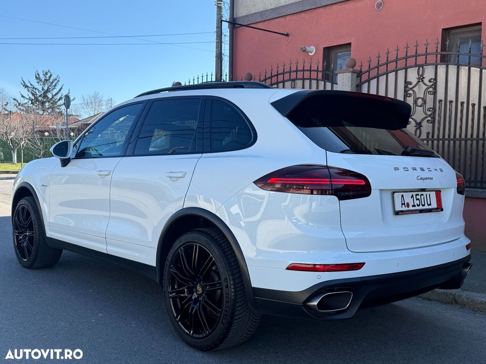 Porsche Cayenne - 13